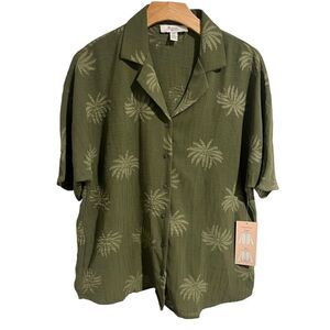 C By One Green Palm Button Up Blouse Small